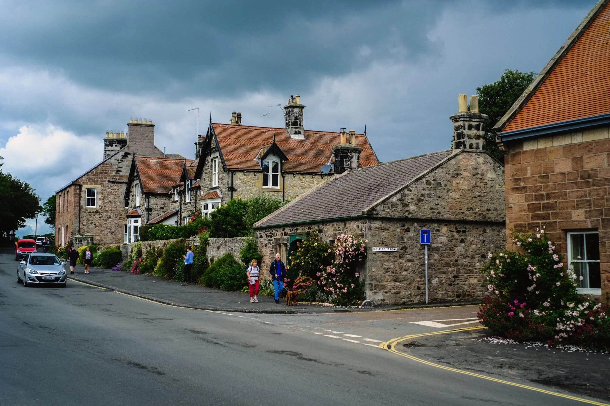  Bamburgh&rsquo;s a proper bonny village. 