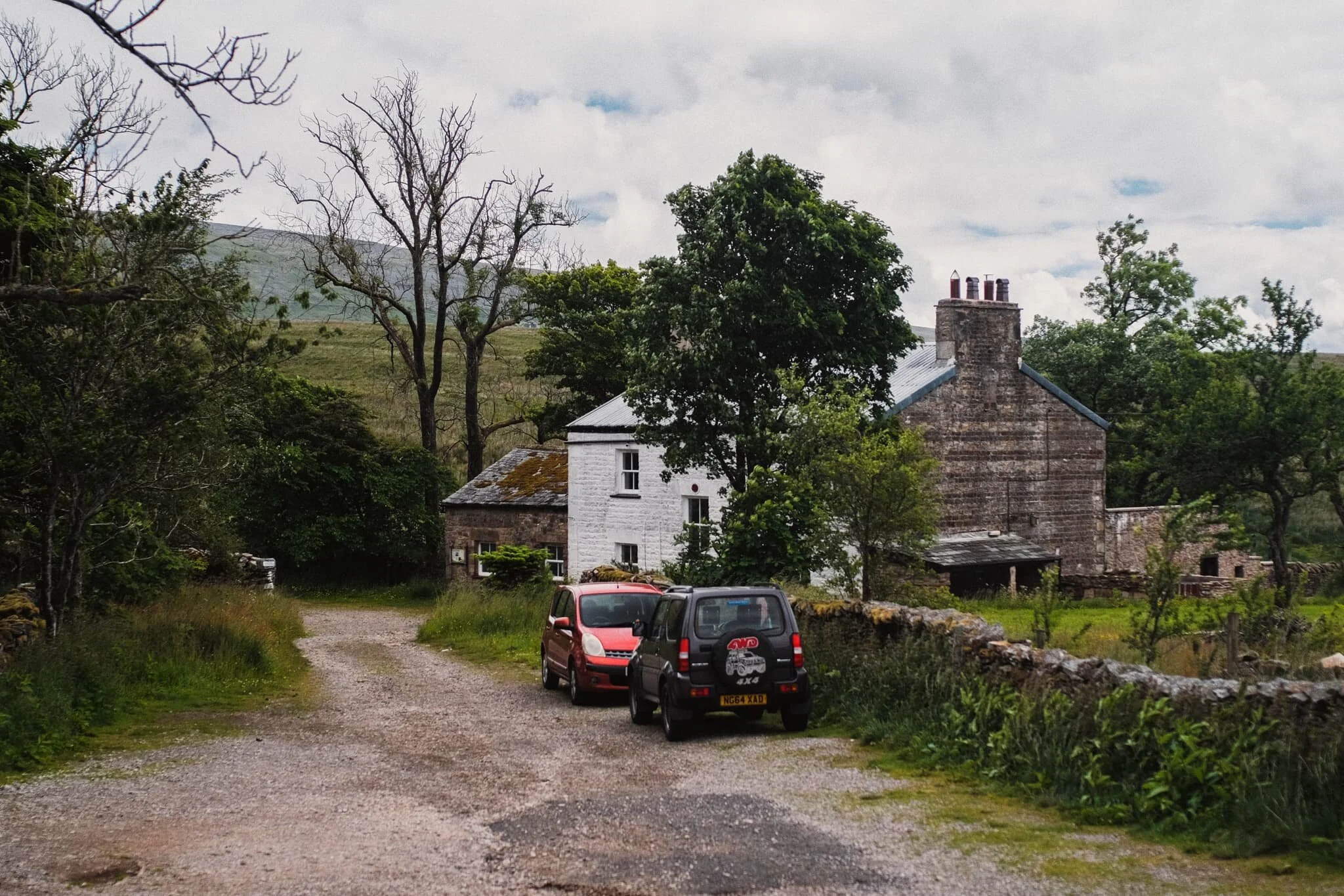 Red Rose Cave & Pothole Club at the top of Bullpot, formerly the home of Bullpot Farm. We could’ve continued the hike around the head of this tiny valley to explore Easegill, but the flies had pissed me off enough so we made our way back to the car.