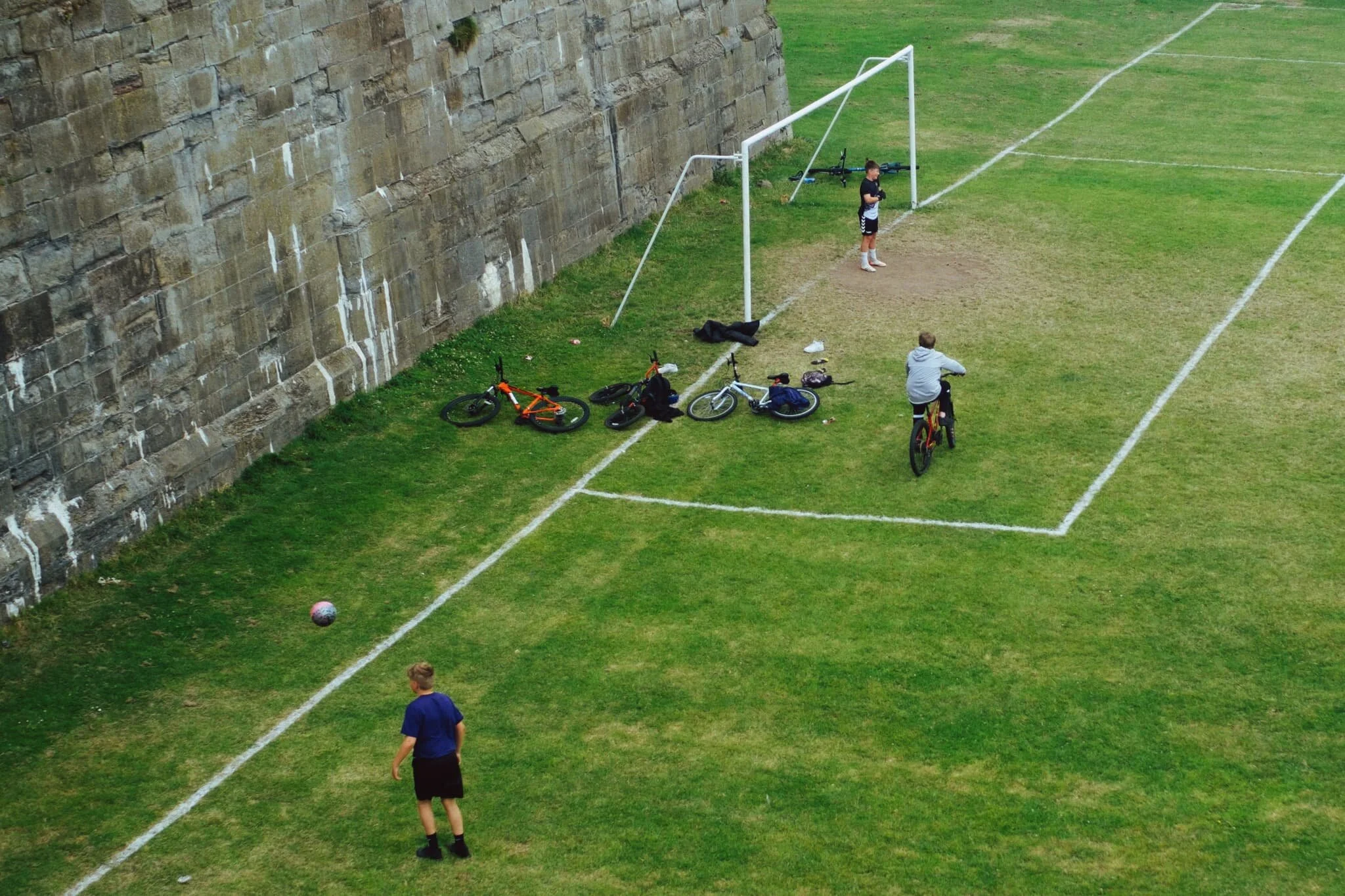  After the Surprise Garden Tour we made our way towards the old town walls and military fortifications that surround Berwick-upon-Tweed. Local kids enjoy a game of footie sent against the 500-year old fortifications. 