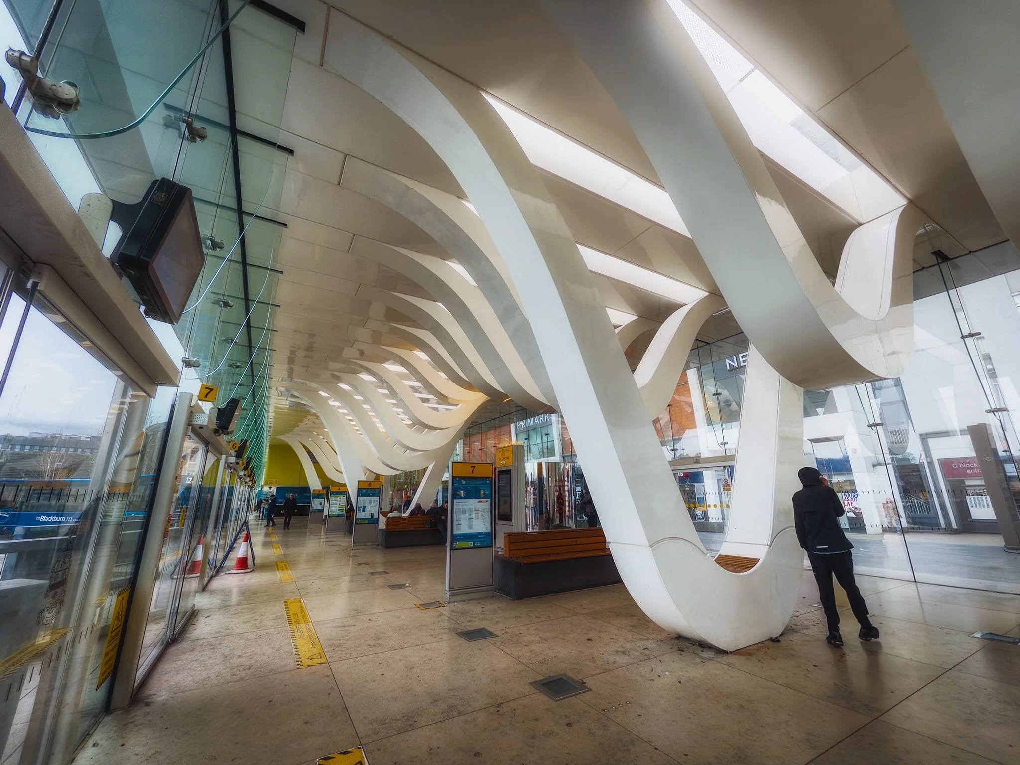 Blackburn’s new bus station, unveiled in 2016, and designed by Altaf Master of Capita Symonds. An interesting design, no? It reflects the cotton weaving looms that dominated the area surrounding Blackburn during and after the industrial revolution.
