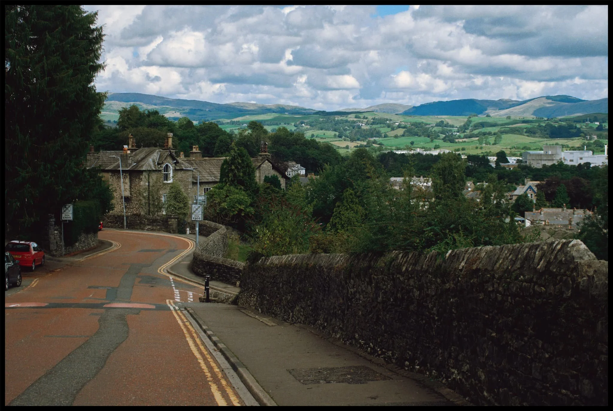  Up on Queen&rsquo;s Road. The views over Kendal here are already beautiful. 