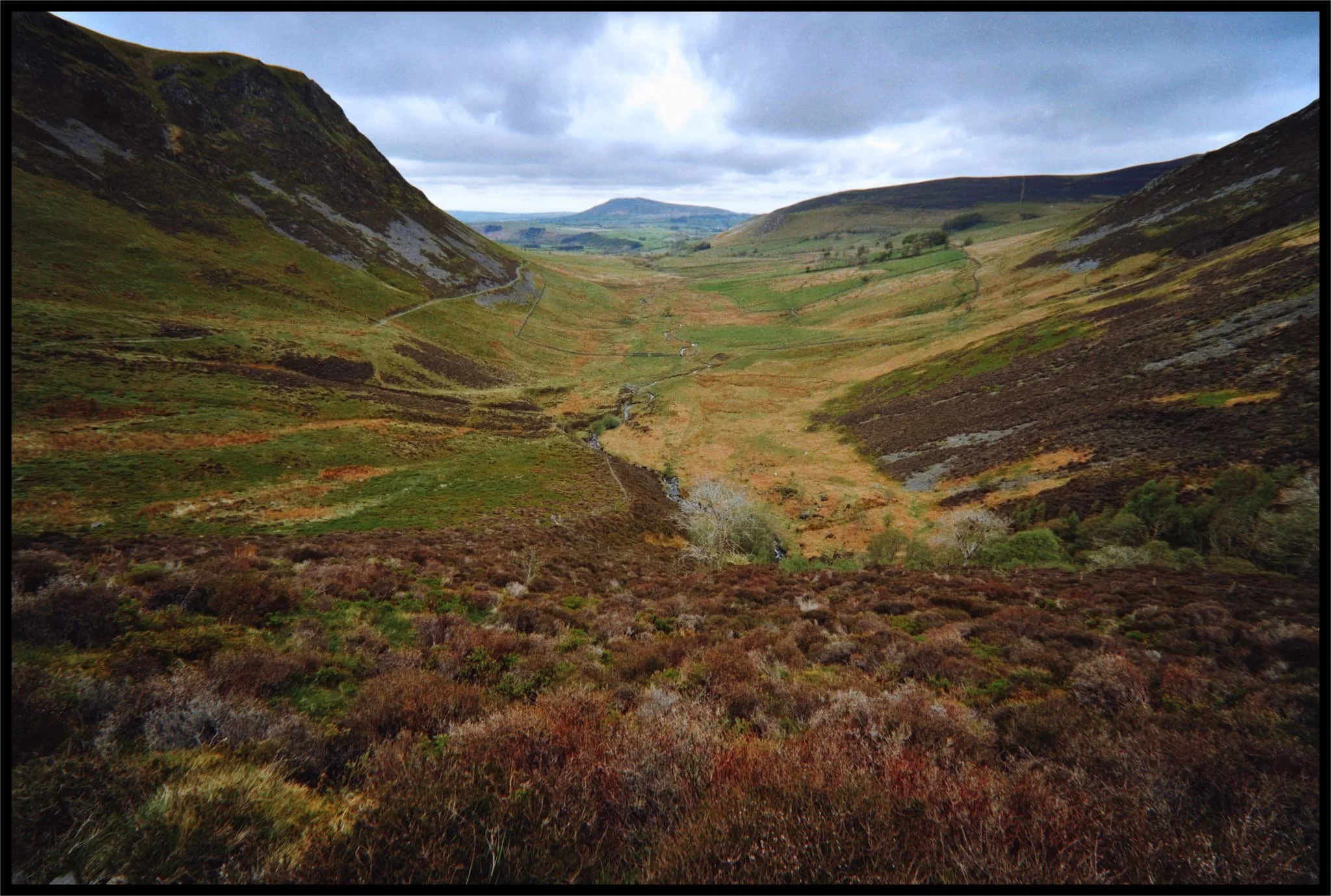  Looking straight down Dash Valley. There&rsquo;s loads of heather about, so this will be a great place to return to in late summer. 