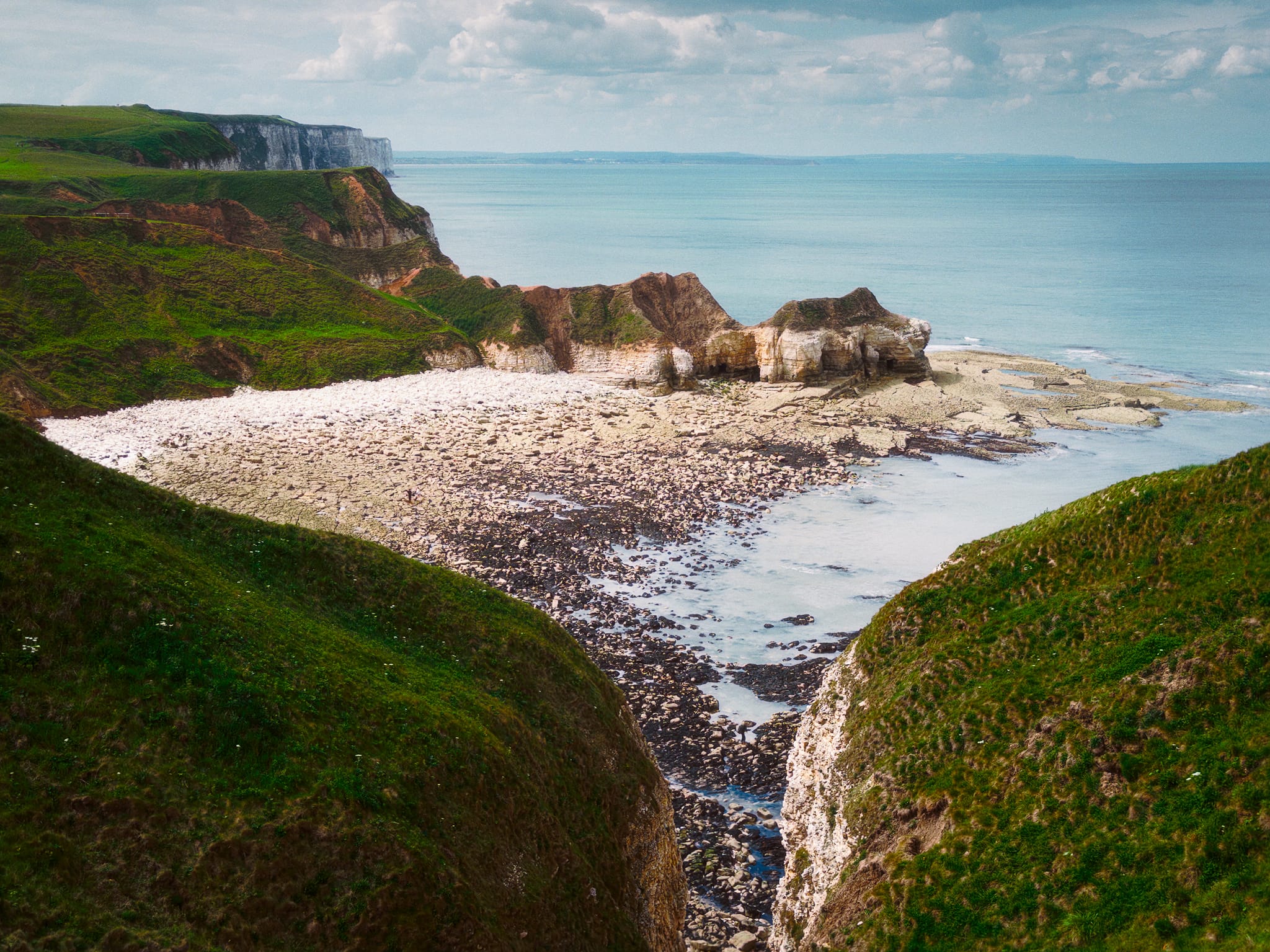 An utterly astounding view of Thornwick Bay from the top of North Landing’s western cliffs. Further in the distance, to the left, are the Bempton Cliffs.