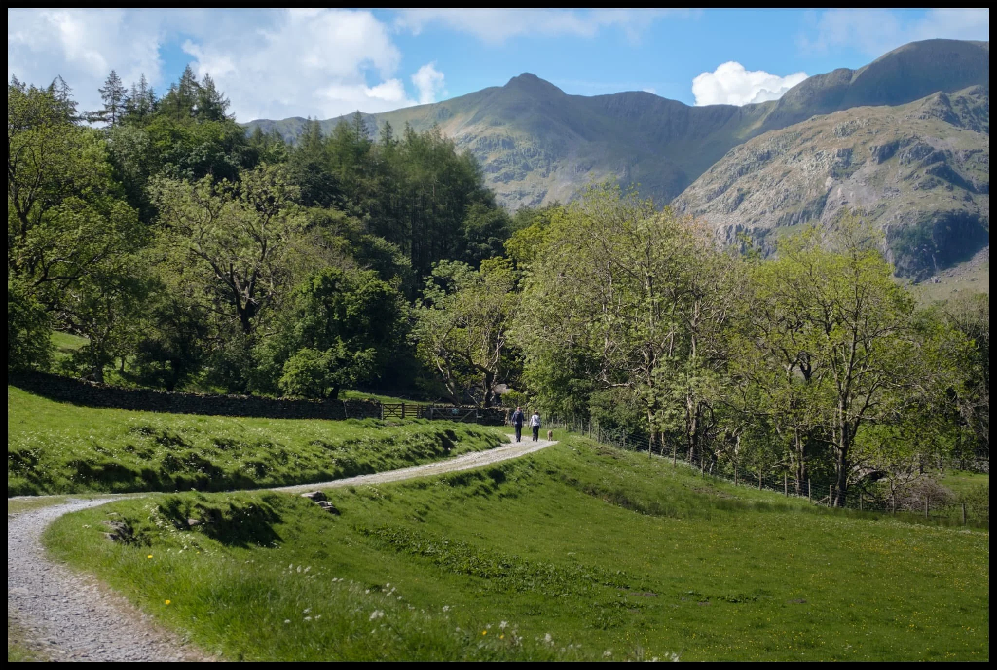  There were a few hikers about, which is to be expected on a Bank Holiday. However, most of them were heading up the main trail to Helvellyn via Striding Edge. Not for us, thanks. 