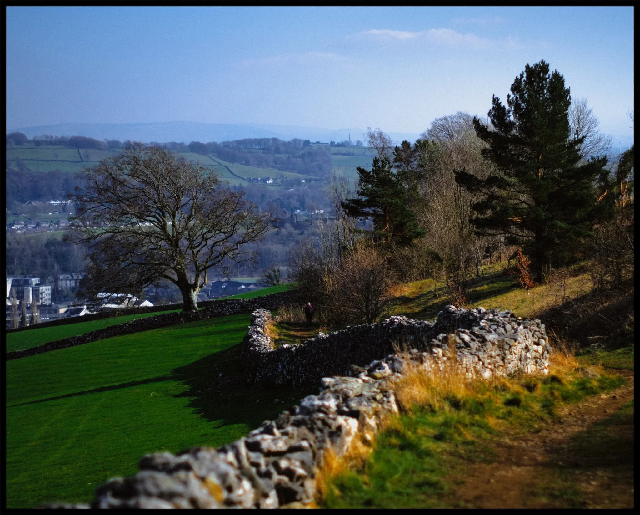  Heading back towards town, a curving drystone wall proves an irresistible temptation for a photo. 
