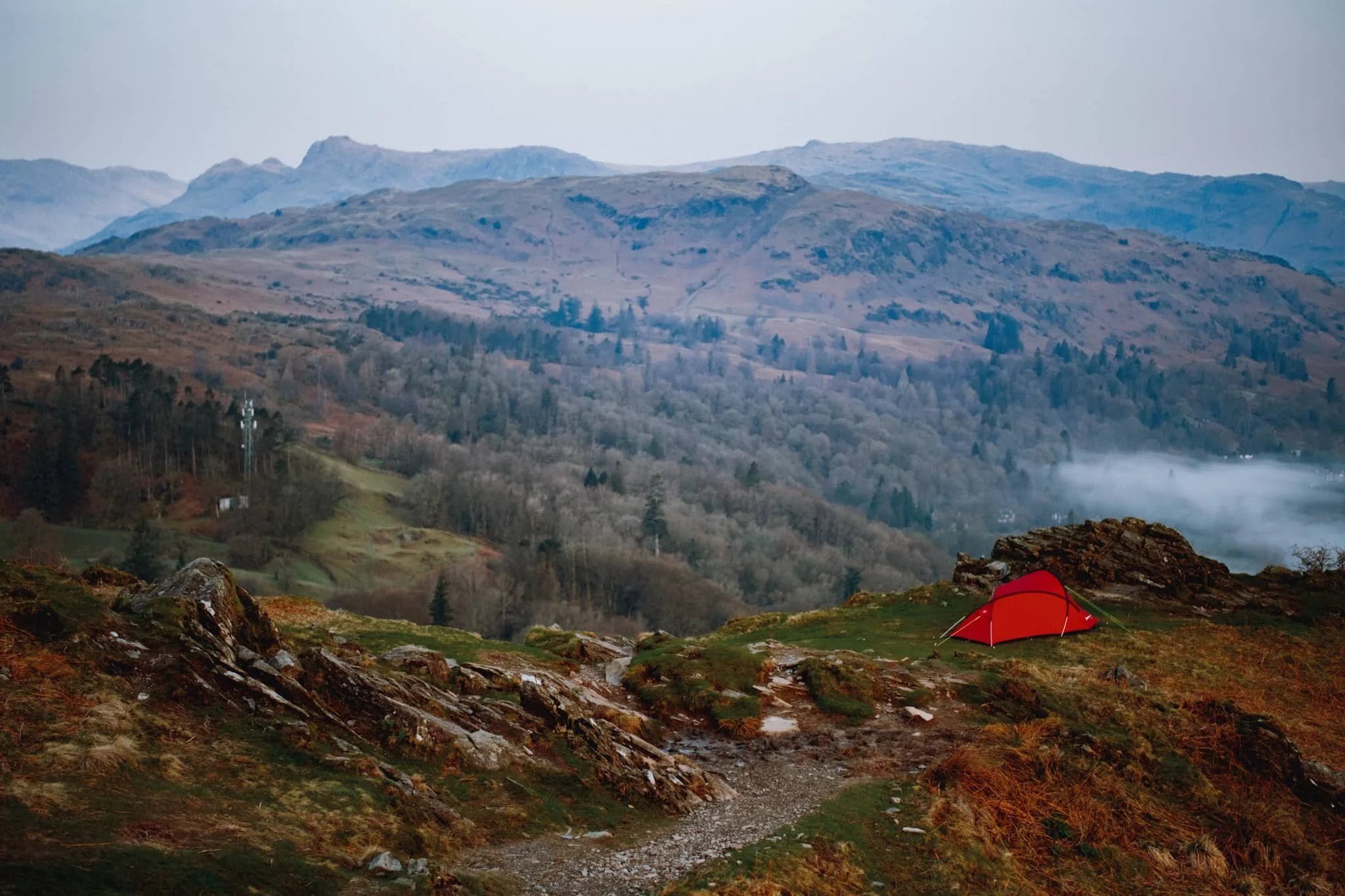  More sunrise light as the sun rose above the cloud base. We passed this occupied tent on our way up. A nice spot, for sure, but technically they&rsquo;re not allowed to wild camp. 