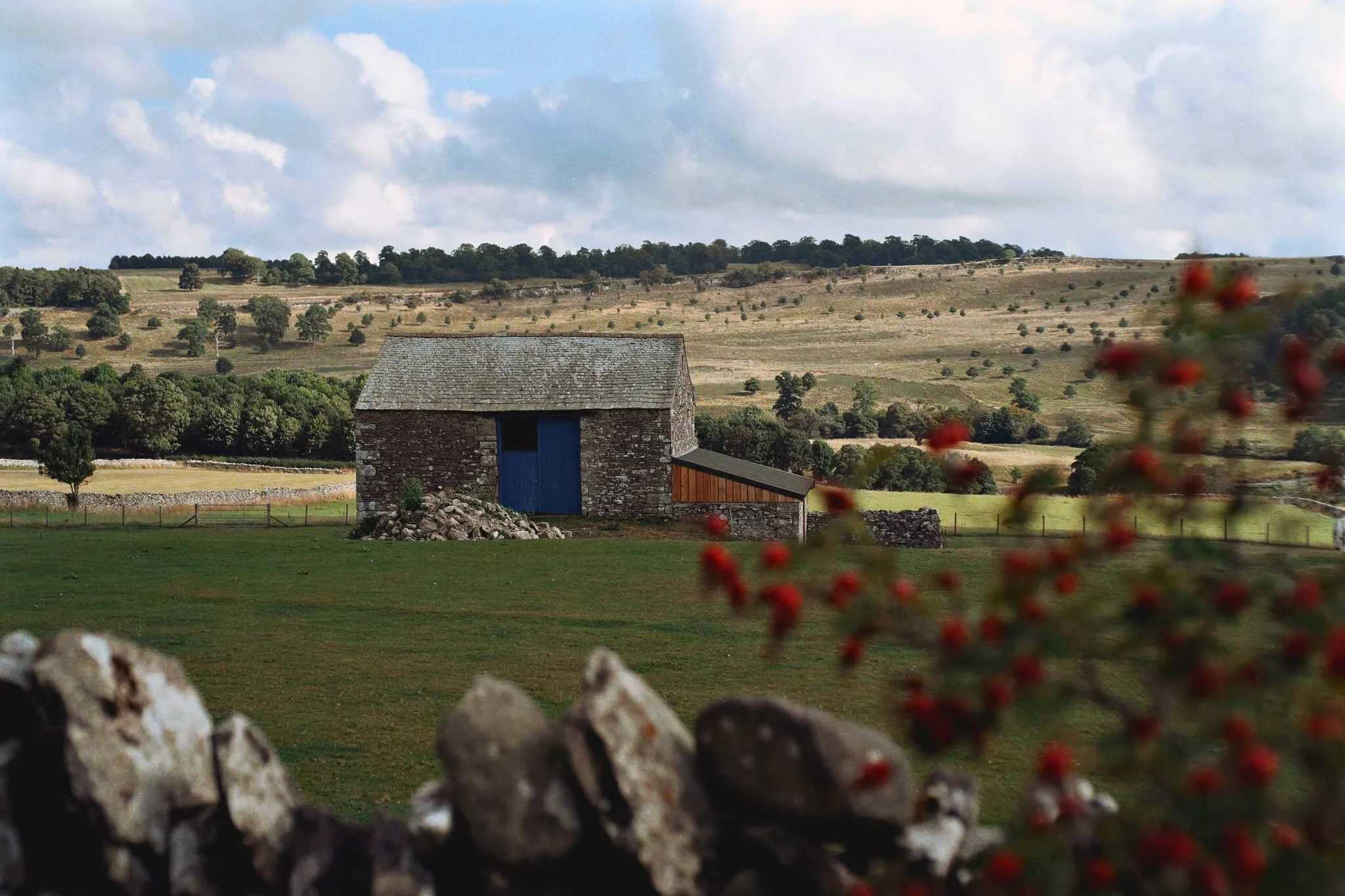 By this point in the day, the sky was really starting to clear up. Another barn gave me a lovely subject for this composition.