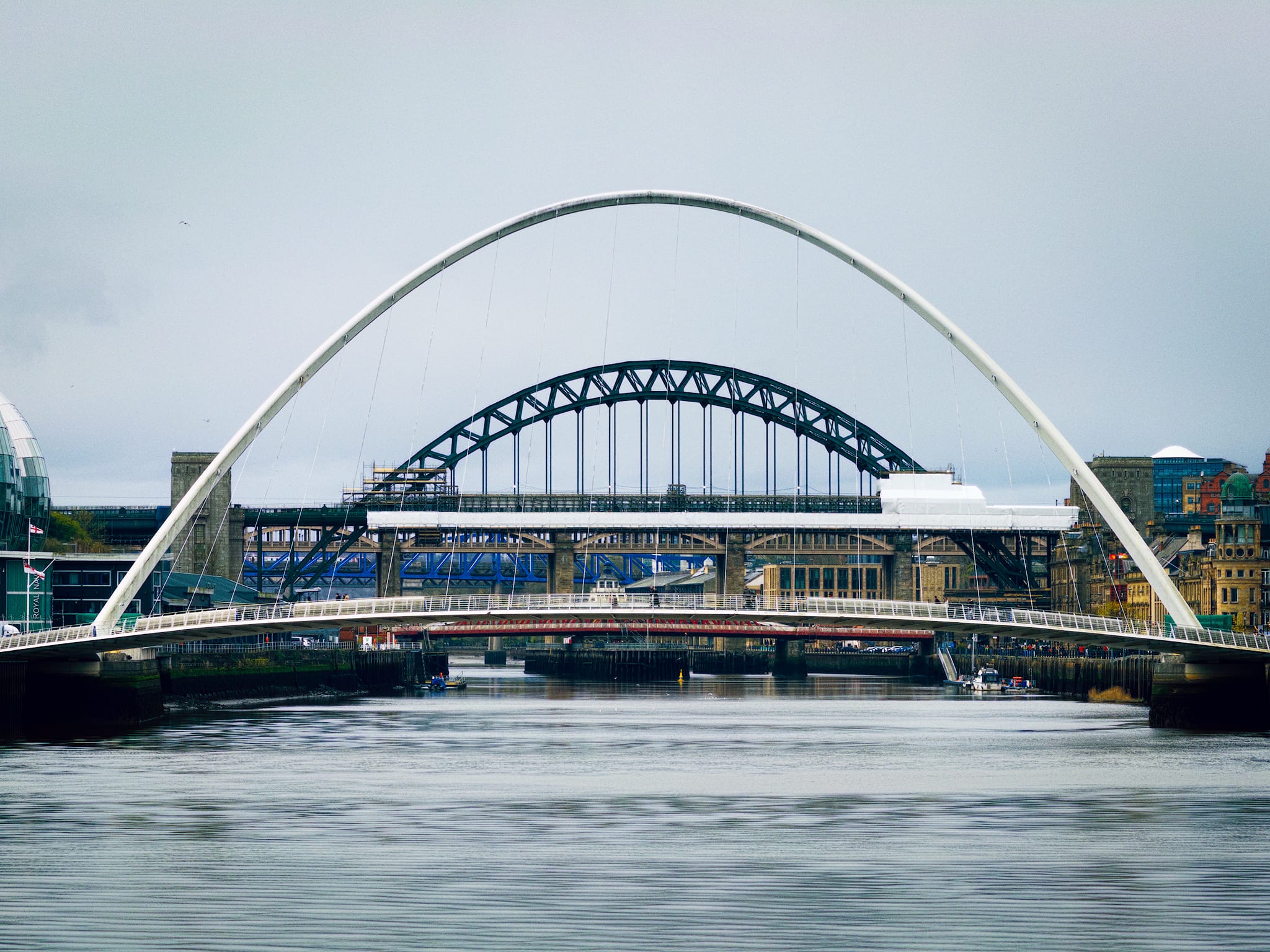 Making it to the riverside, we sought compositions of the many bridges that span the Tyne. You can clearly see how murky the weather was. All in all, I think there are seven bridges in this image: the Gateshead Millennium Bridge in the immediate foreground, the Tyne Bridge (green steel), the Swing Bridge (red and white low-level one), High Level Bridge (double-decked road and rail bridge), Queen Elizabeth II Metro Bridge (the blue one), the King Edward VII bridge (rail crossing), and the Redheugh Bridge (modern concrete bridge in far distance). Phew!