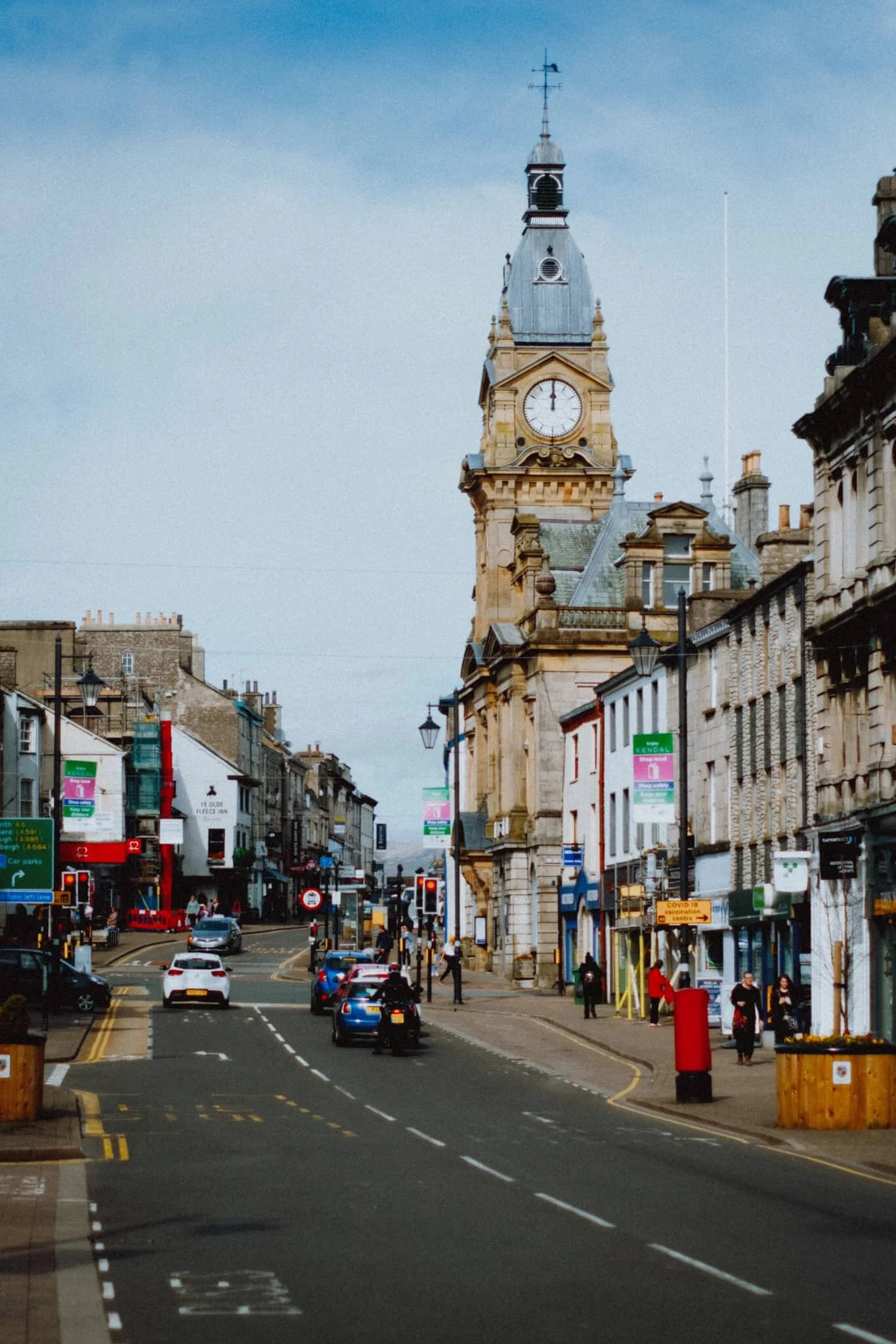  Always gotta get a shot in of the Kendal Town Hall clock tower. 