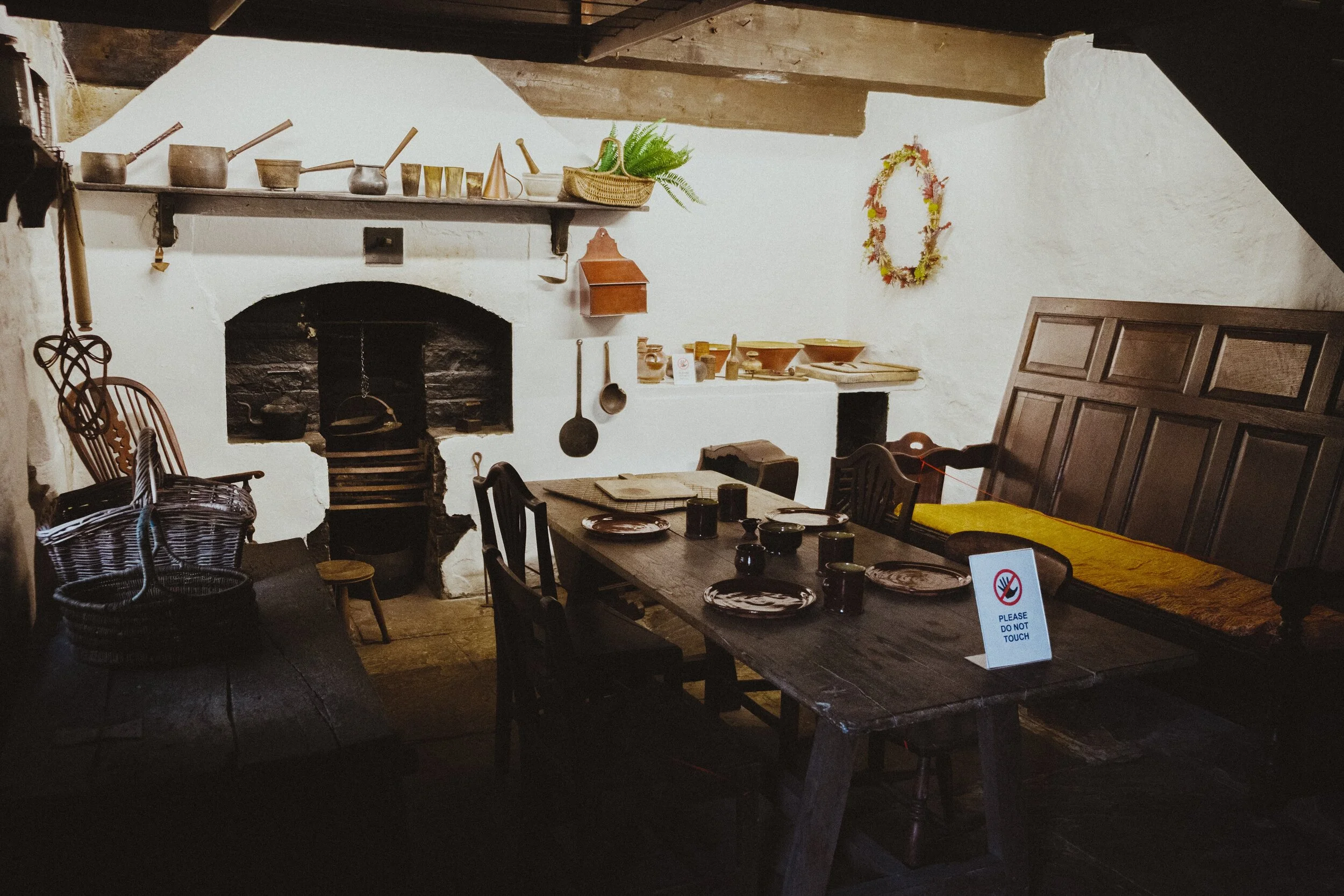  This is an example of a Victorian Estate Worker&rsquo;s cottage. Literally one-up/one-down, these two rooms would house large working families of 7–10 people. 