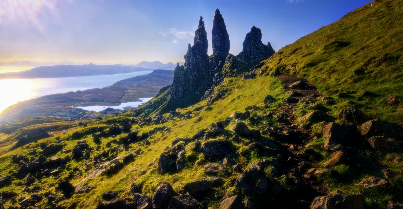  &ldquo;Old Man Greets The Sun&rdquo; by Ian Cylkowski. The Old Man of Storr, not long after sunrise. 2014. 
