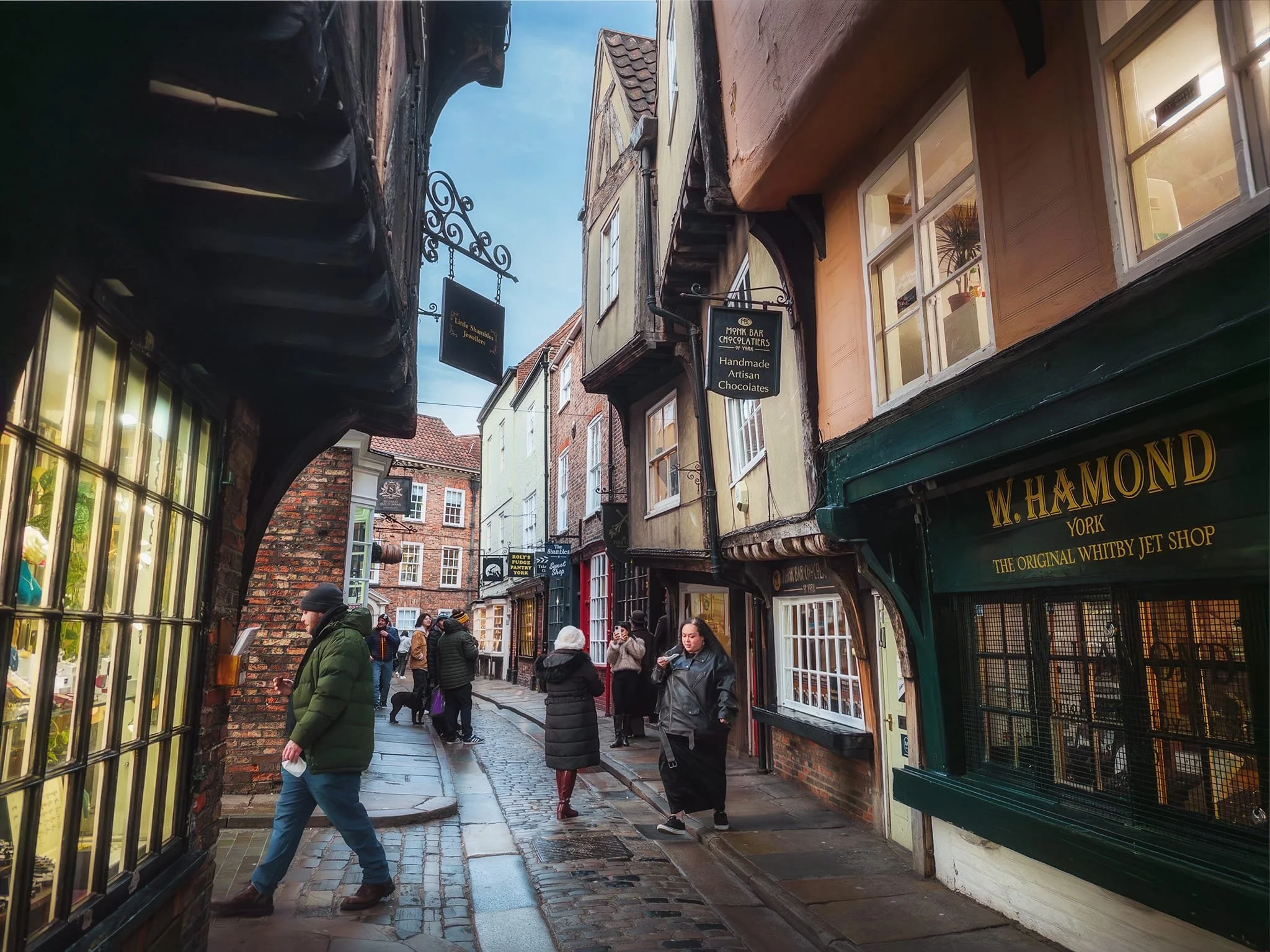 There are many “shambles” in the UK. They were often streets home to lots of butchers. In 1885, thirty-one butchers’ shops were located along the street. Nowadays you’ll instead shops dedicated to Whitby Jet, ghost tours, chocolate and more.
